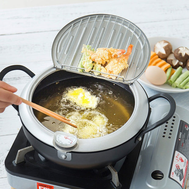 Stainless steel kitchen pot fryer with removable oil drain and thermometer for frying temp control